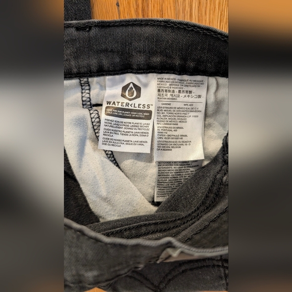 Levi's Black Straight Jeans Classic Fit - Picture 4 of 7